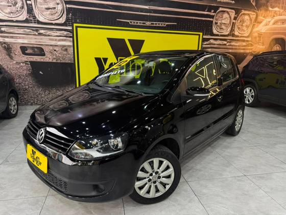 VOLKSWAGEN FOX 1.0 MI TREND 8V FLEX 4P MANUAL VOLKSWAGEN FOX 1.0 MI TREND 8V FLEX 4P MANUAL